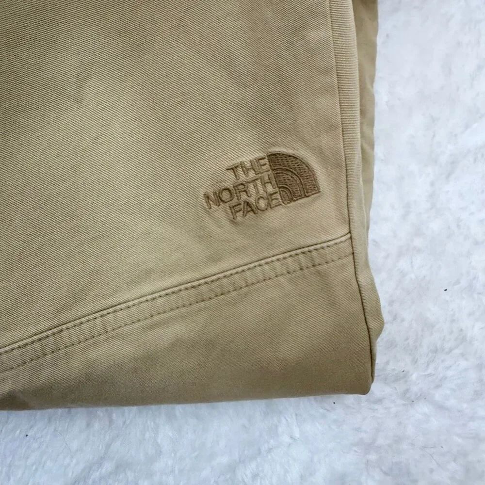 The North Face Women’s Beta Utility Belted Khaki Pants Integrated Webbing Belt - - Picture 5 of 15